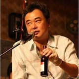 陈佩