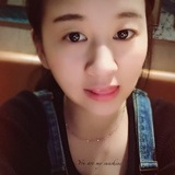 小 唯 。
